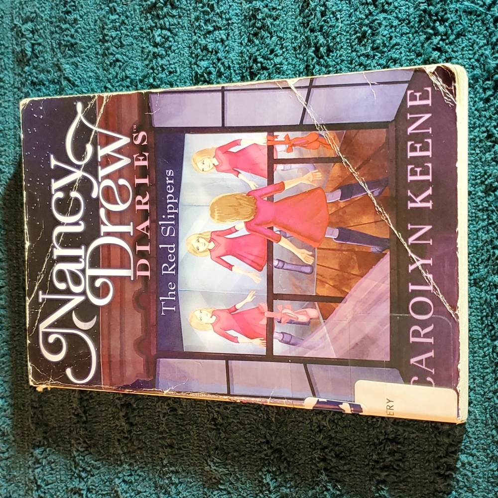 Nancy Drew diaries: the red slippers